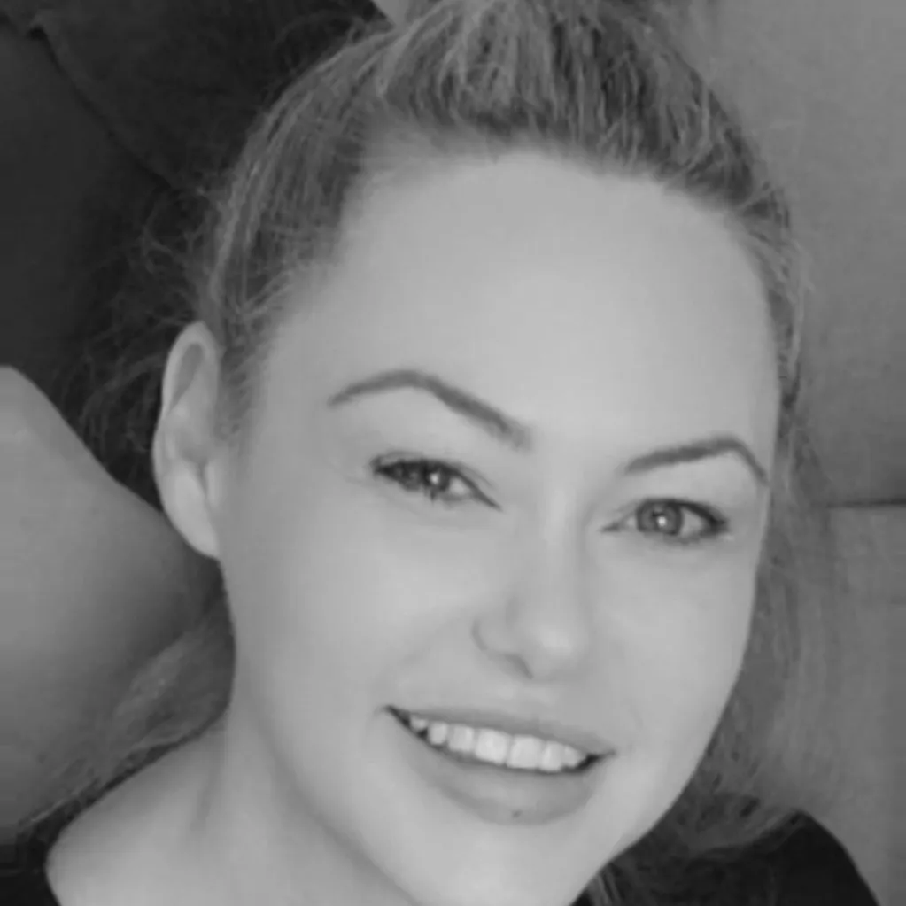 Natalie Single